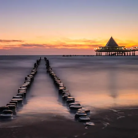 Kaiserbad-heringsdorf-traumhaftes-feriendomizil-charlot 아파트